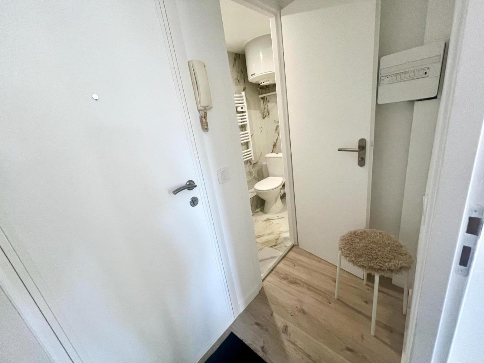 Studio Moderne Renove Avec Balcon Νίκαια Εξωτερικό φωτογραφία